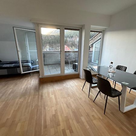 Geraeumiges Sonniges Apartment Mit Bergblick Imst Exterior photo